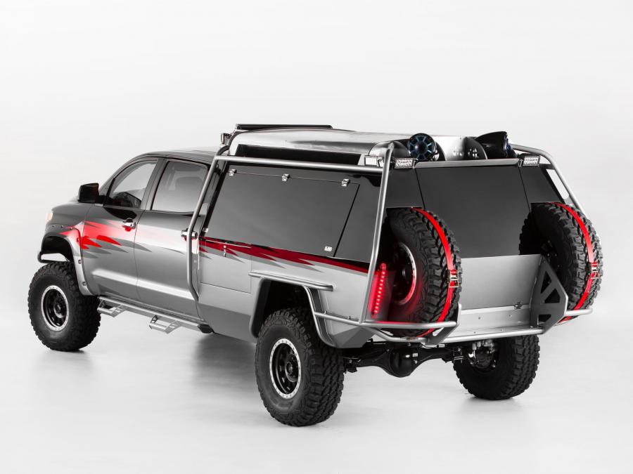  Toyota Tundra Let&rsquo;s Go Moto 2013 года  (фото 2 из 6)